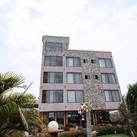 Plus 33 Hotel Nungua Dış mekan fotoğraf