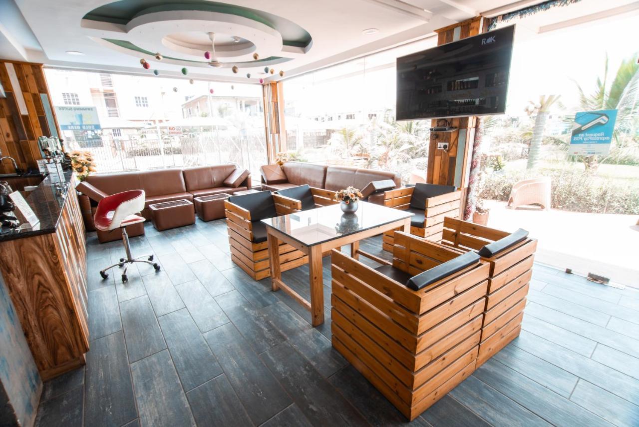 Plus 33 Hotel Nungua Dış mekan fotoğraf