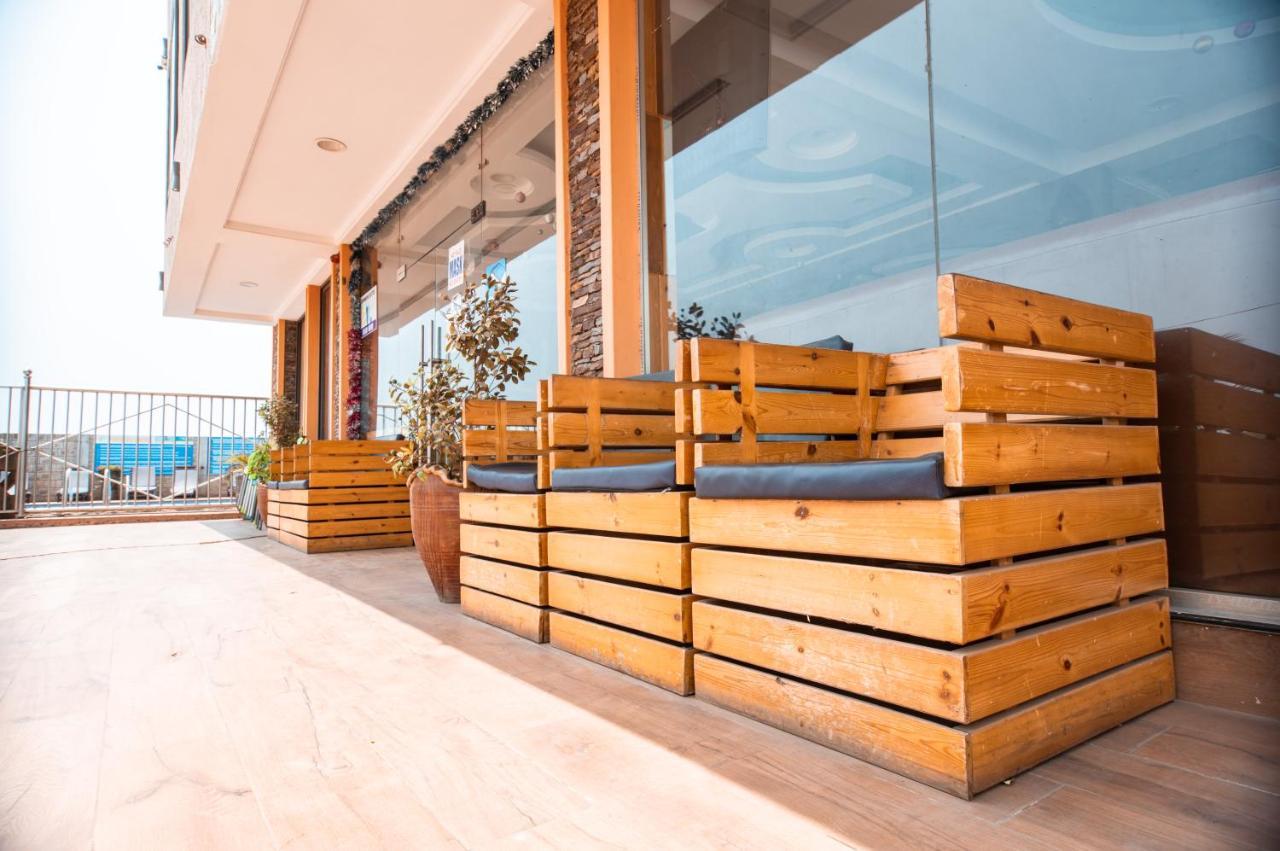 Plus 33 Hotel Nungua Dış mekan fotoğraf