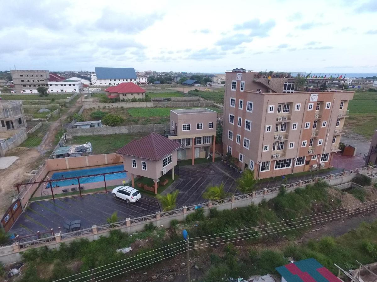 Plus 33 Hotel Nungua Dış mekan fotoğraf